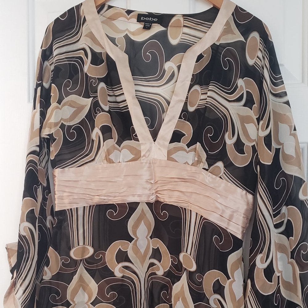 bebe Satin and Silk Kimono Print Top